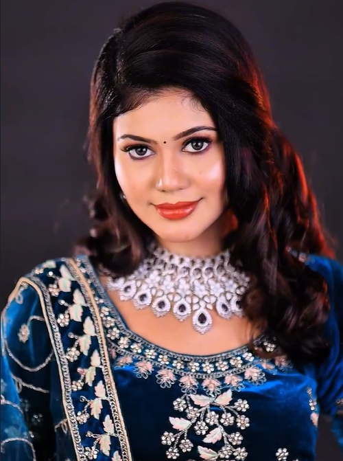 Adhvi Bridal Studio — Reception Glam Makeover Look 3